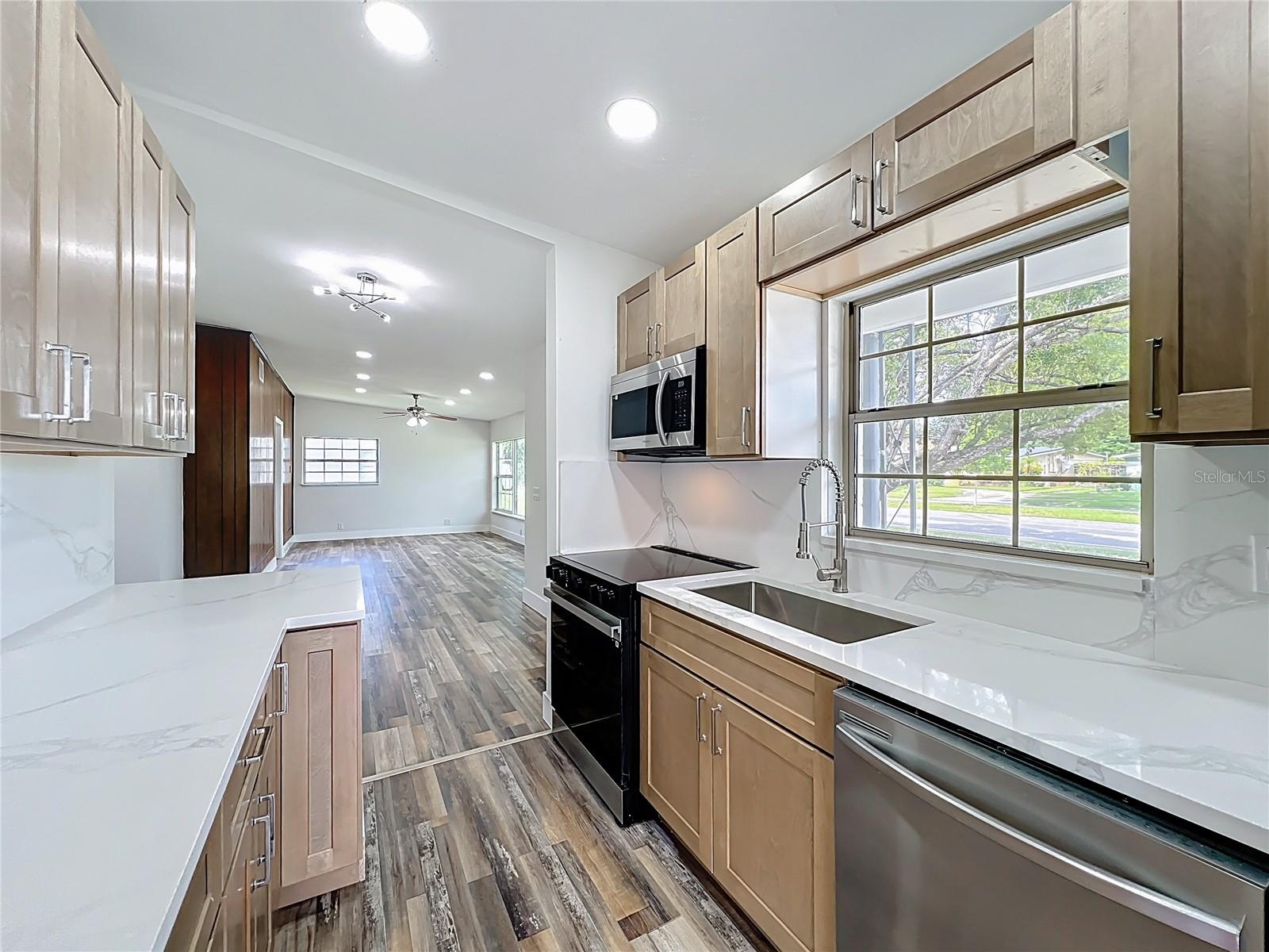 Image 5 of 100 For 5312 Kingswood Drive