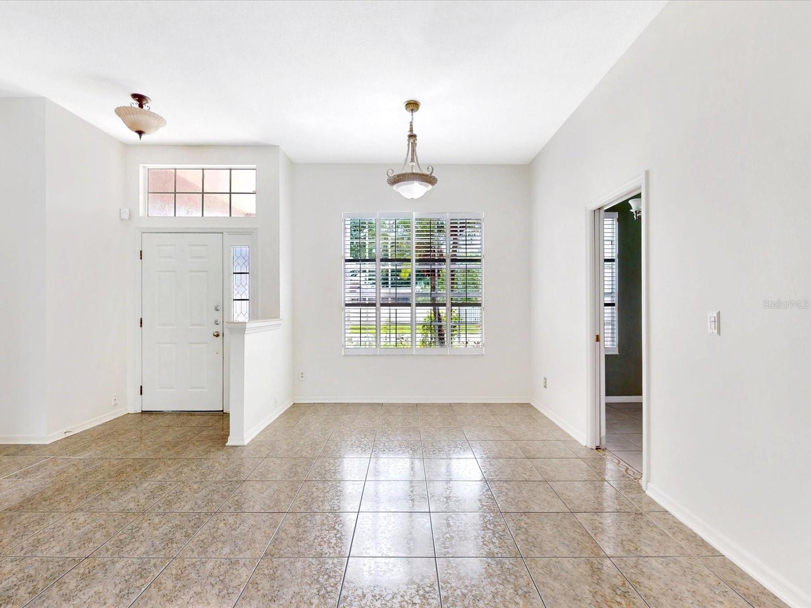 Image 4 of 34 For 3943 Ocita Drive