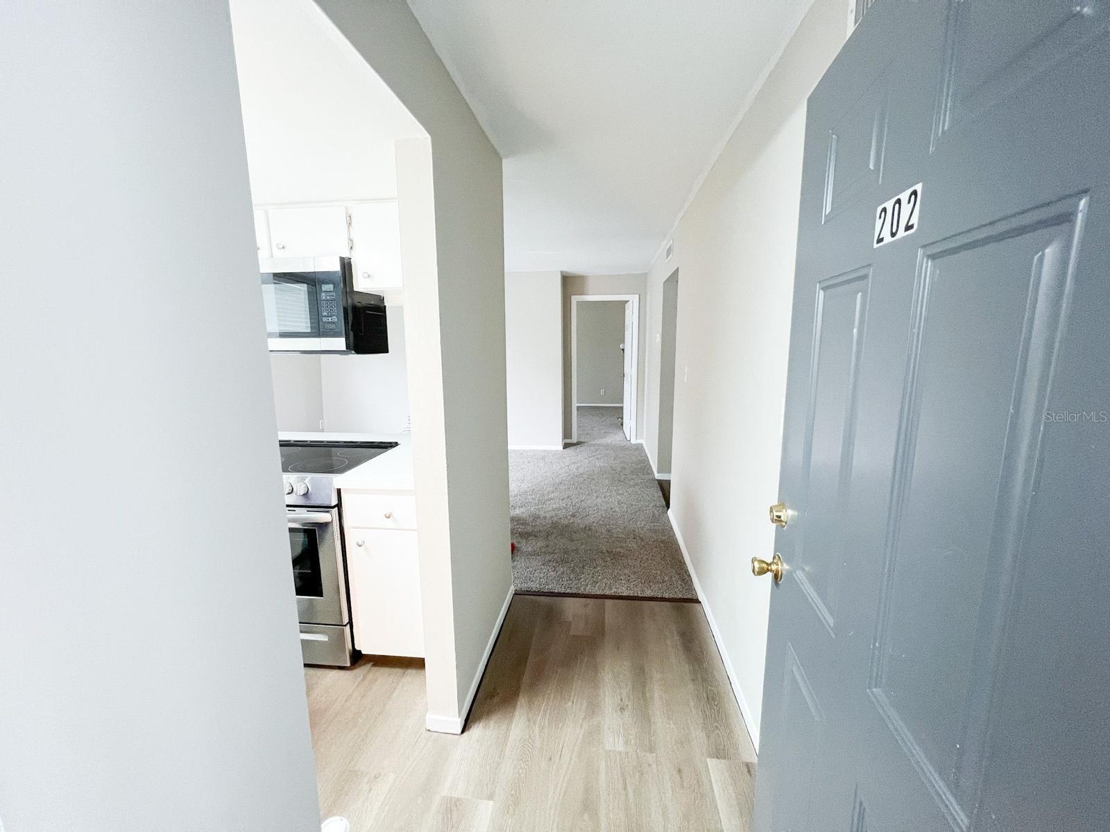 Image 10 of 19 For 1000 Semoran Boulevard S