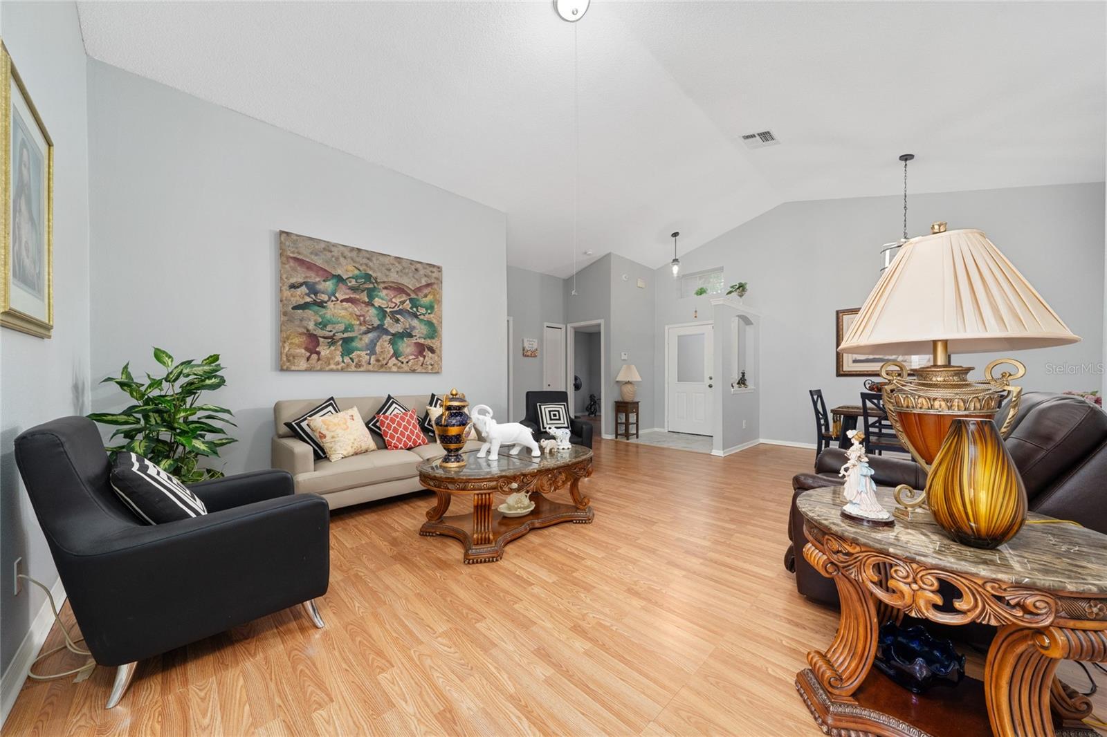 Image 13 of 36 For 10934 Rushwood Way