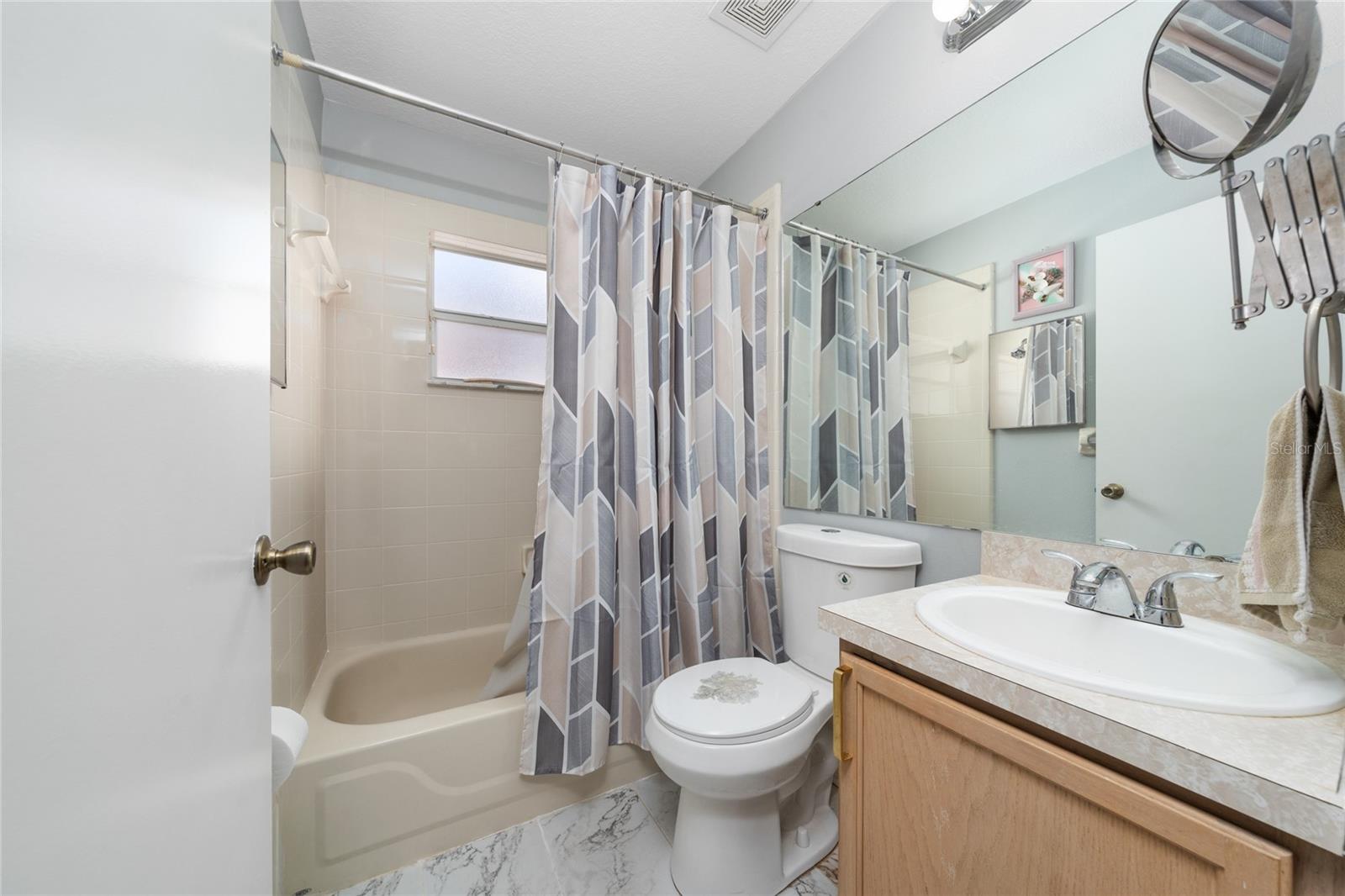 Image 19 of 36 For 10934 Rushwood Way