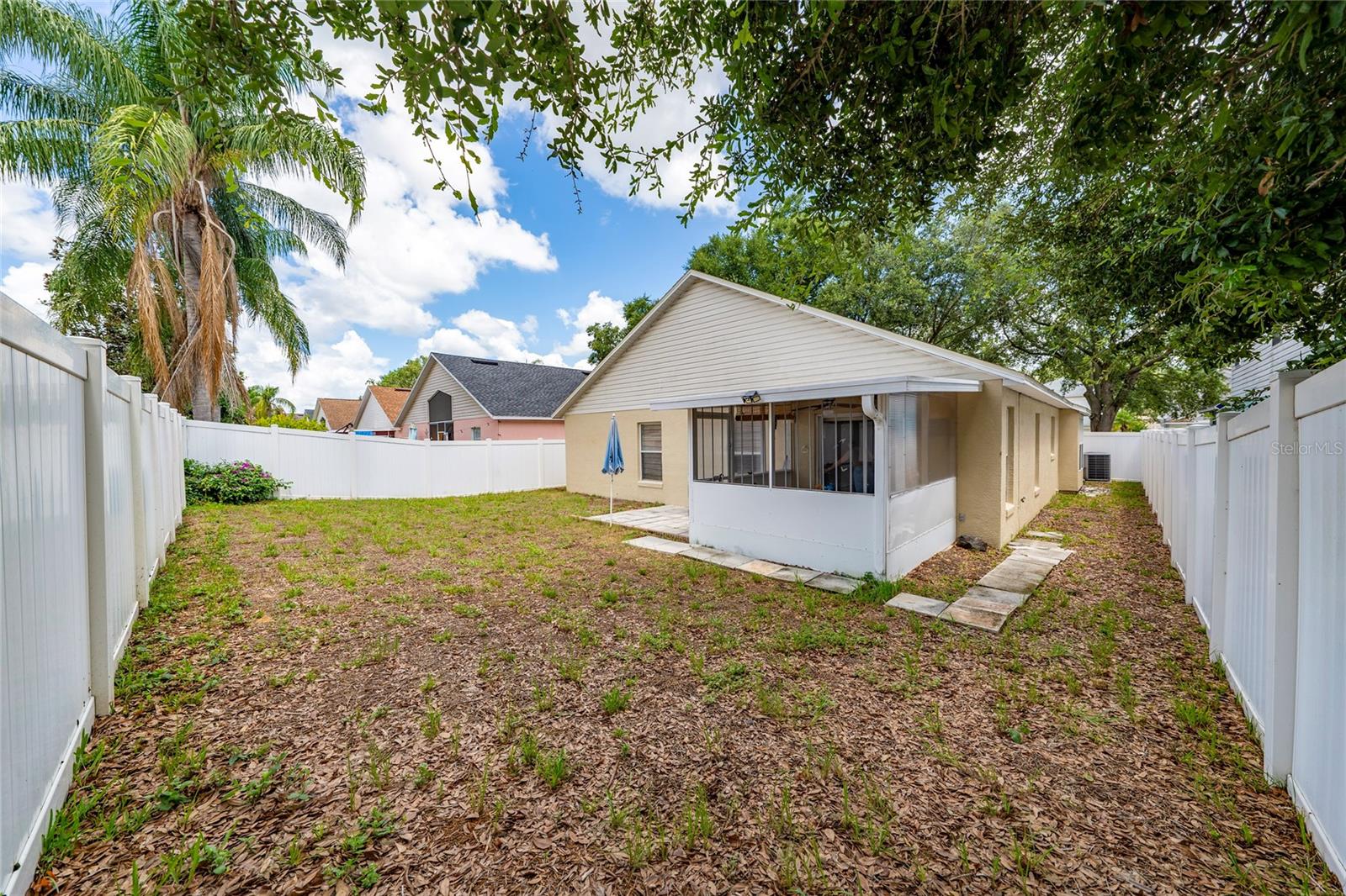 Image 31 of 36 For 10934 Rushwood Way