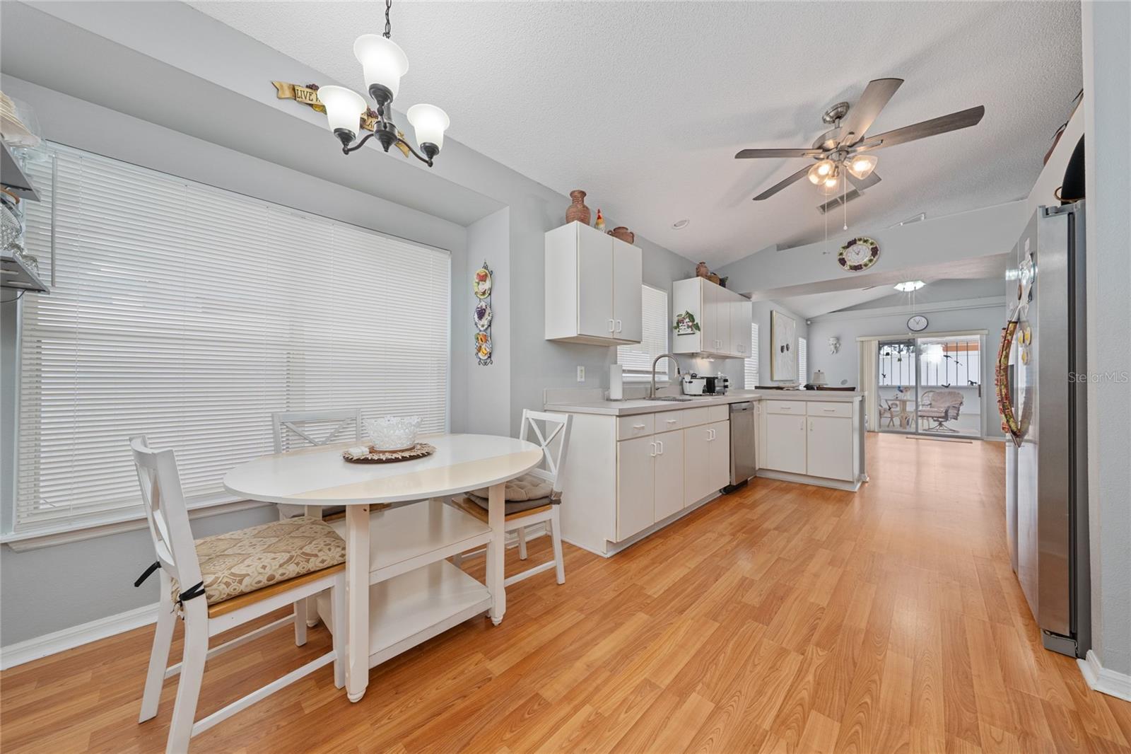 Image 6 of 36 For 10934 Rushwood Way