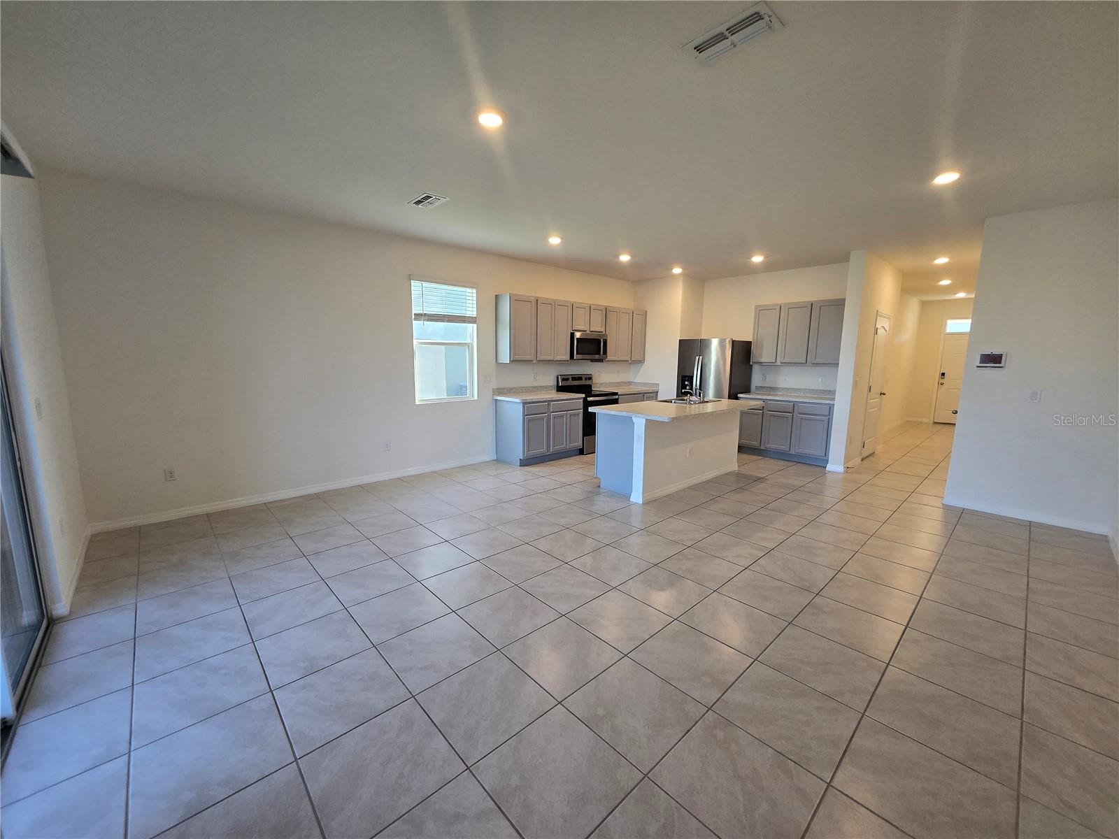Image 13 of 38 For 1097 Blue Jay Drive