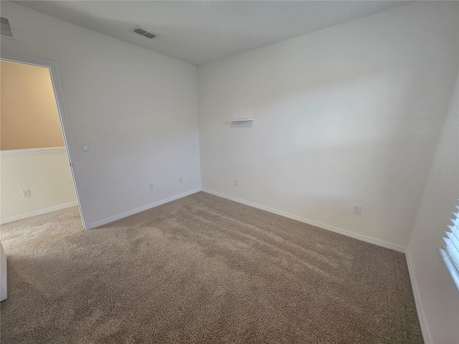 Image 23 of 38 For 1097 Blue Jay Drive