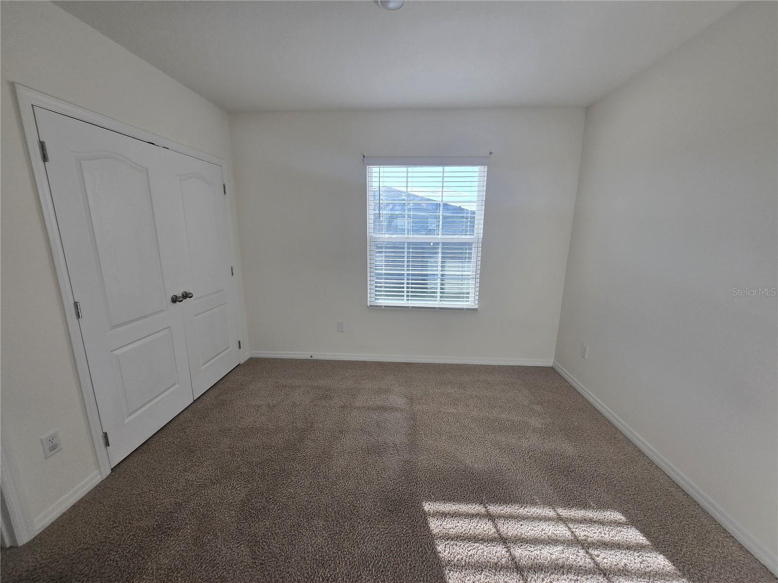 Image 25 of 38 For 1097 Blue Jay Drive