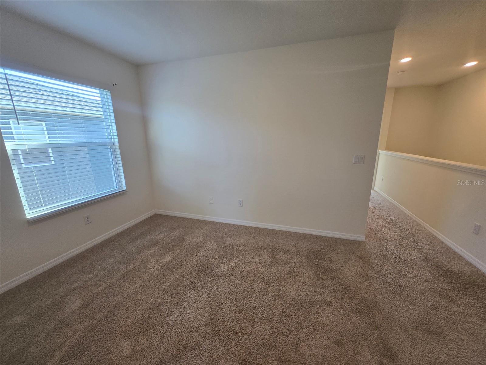 Image 29 of 38 For 1097 Blue Jay Drive
