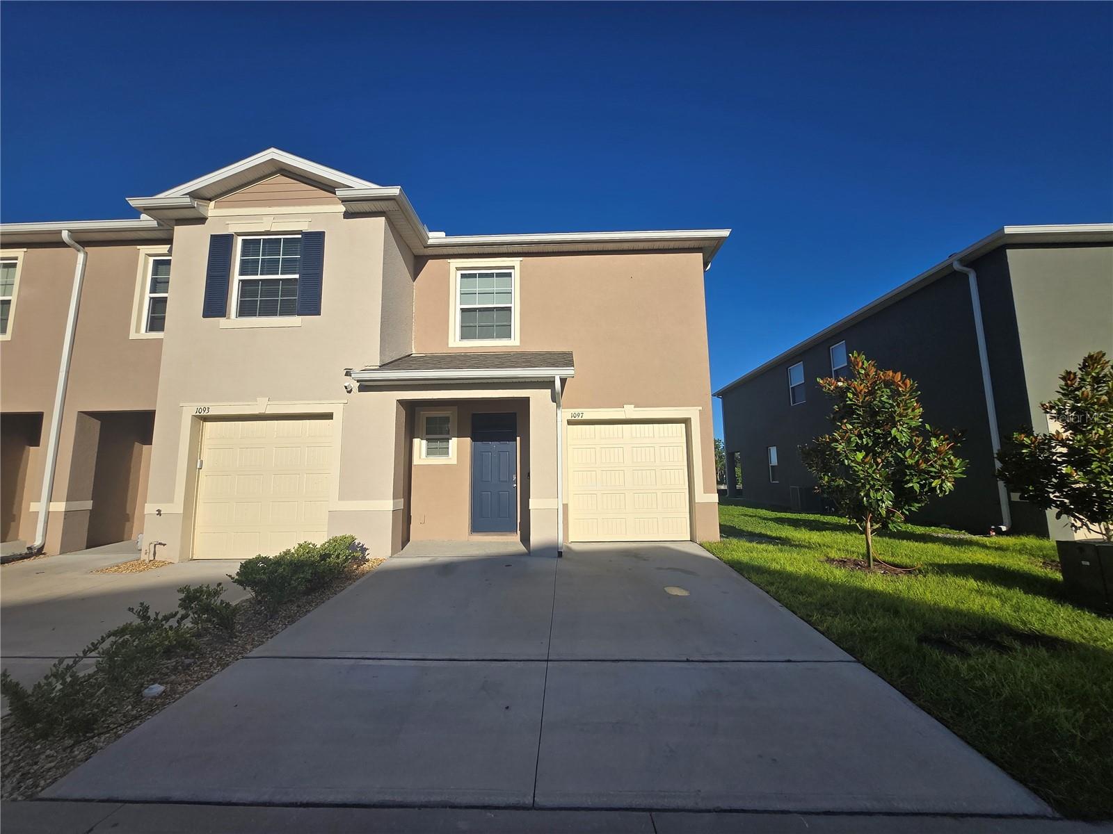 Image 3 of 38 For 1097 Blue Jay Drive