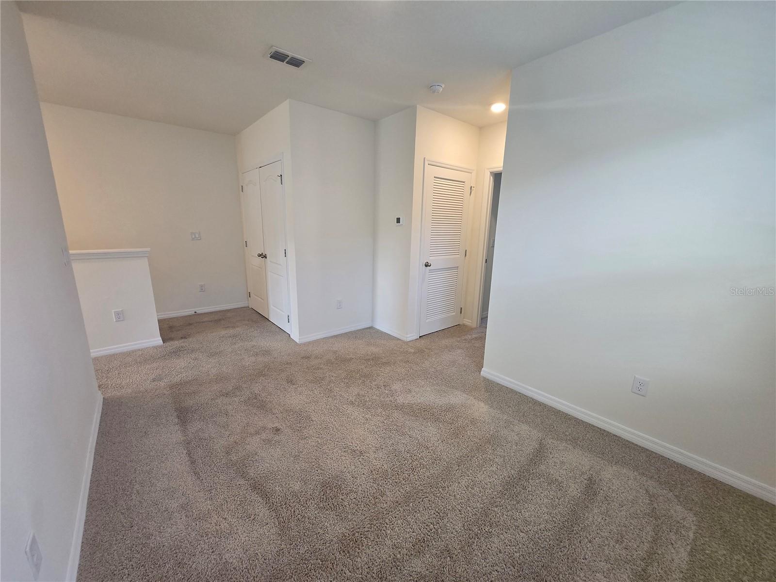 Image 31 of 38 For 1097 Blue Jay Drive