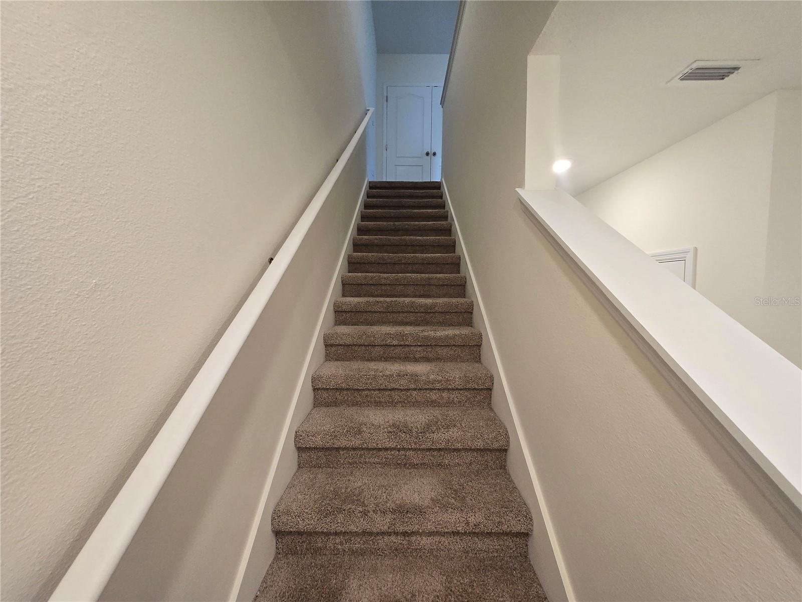 Image 34 of 38 For 1097 Blue Jay Drive