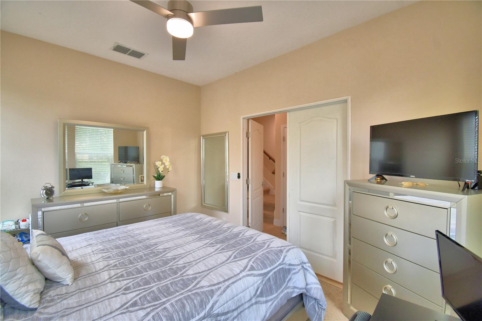 Image 21 of 41 For 7401 Leighside Drive