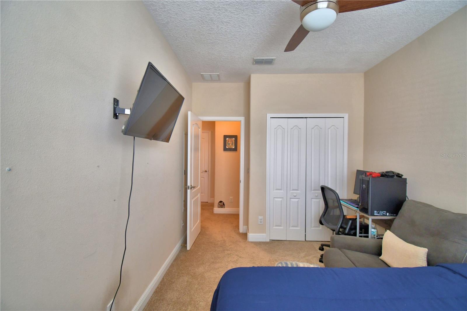 Image 24 of 41 For 7401 Leighside Drive