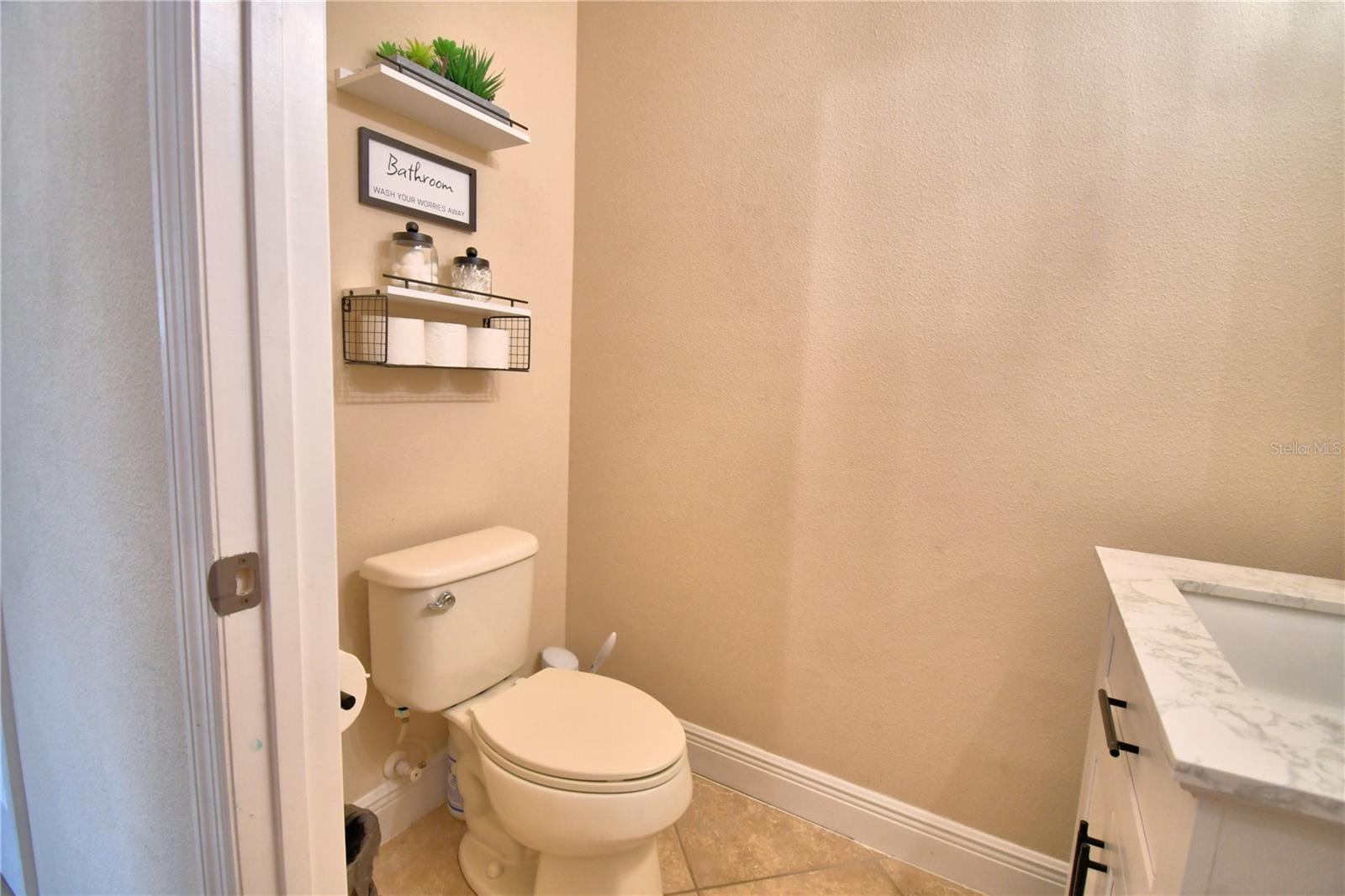 Image 6 of 41 For 7401 Leighside Drive