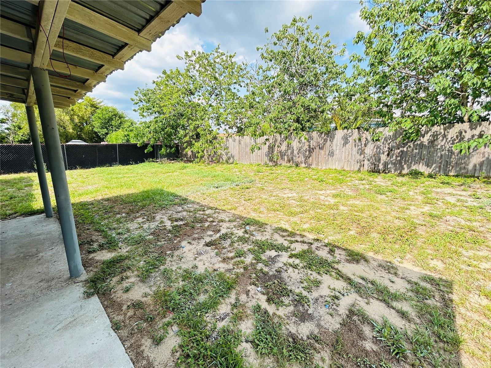 Image 12 of 13 For 329 Hart Boulevard