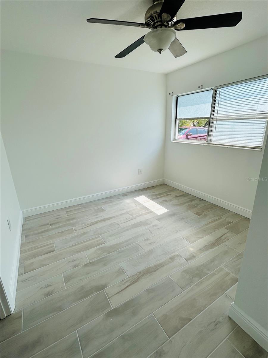 Image 5 of 13 For 329 Hart Boulevard