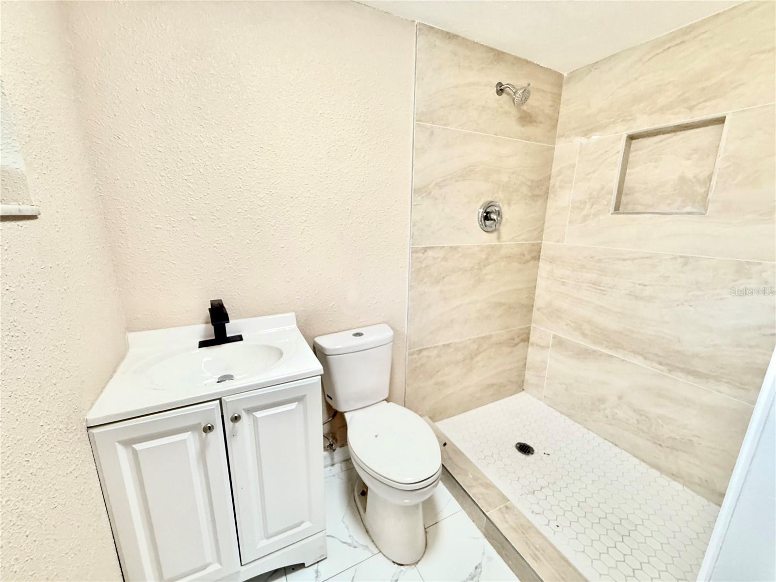 Image 10 of 16 For 4917 Easton Street