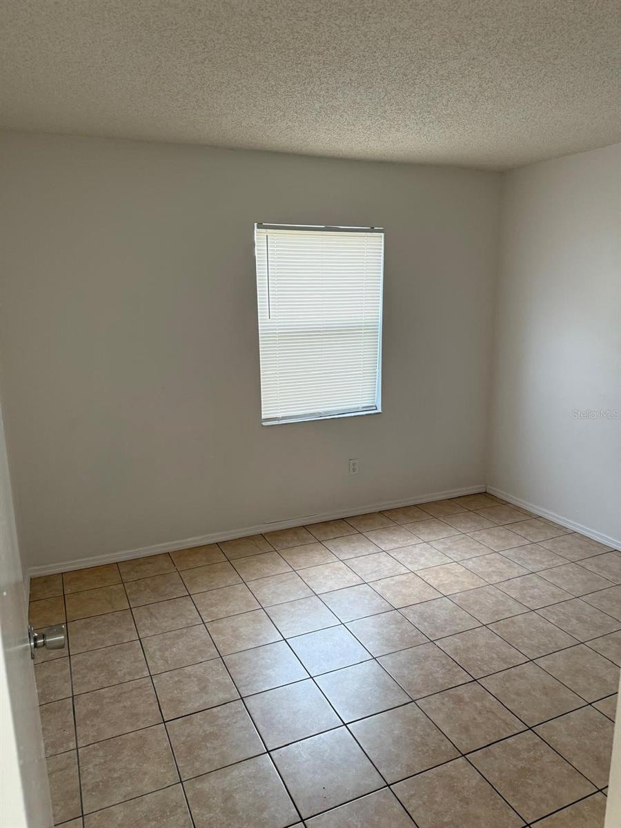 Image 4 of 9 For 46 Lago Mesa Way