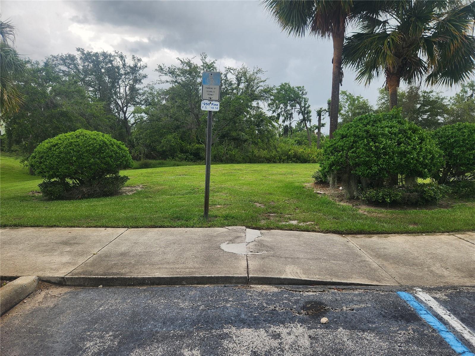 Image 5 of 6 For 3134 Sun Lake Court B