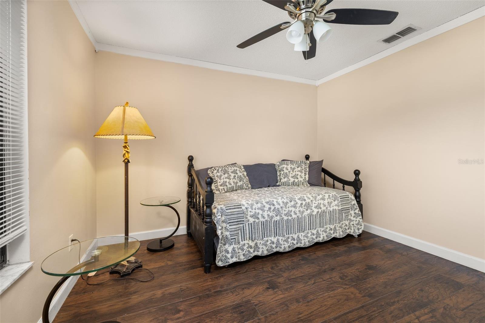 Image 24 of 69 For 2569 Tandori Circle