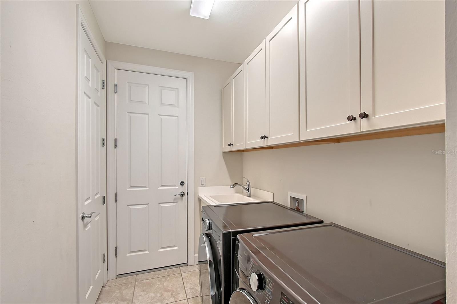 Image 26 of 55 For 17109 Kenton Terrace