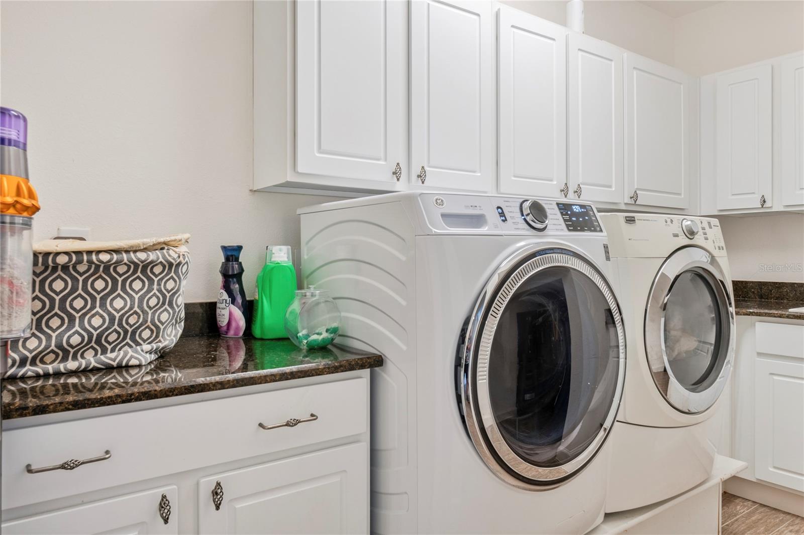 Image 12 of 72 For 6808 Goldflower Avenue