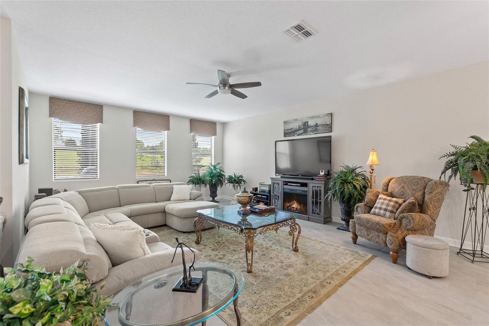 Image 33 of 82 For 1452 Mickelson Ct