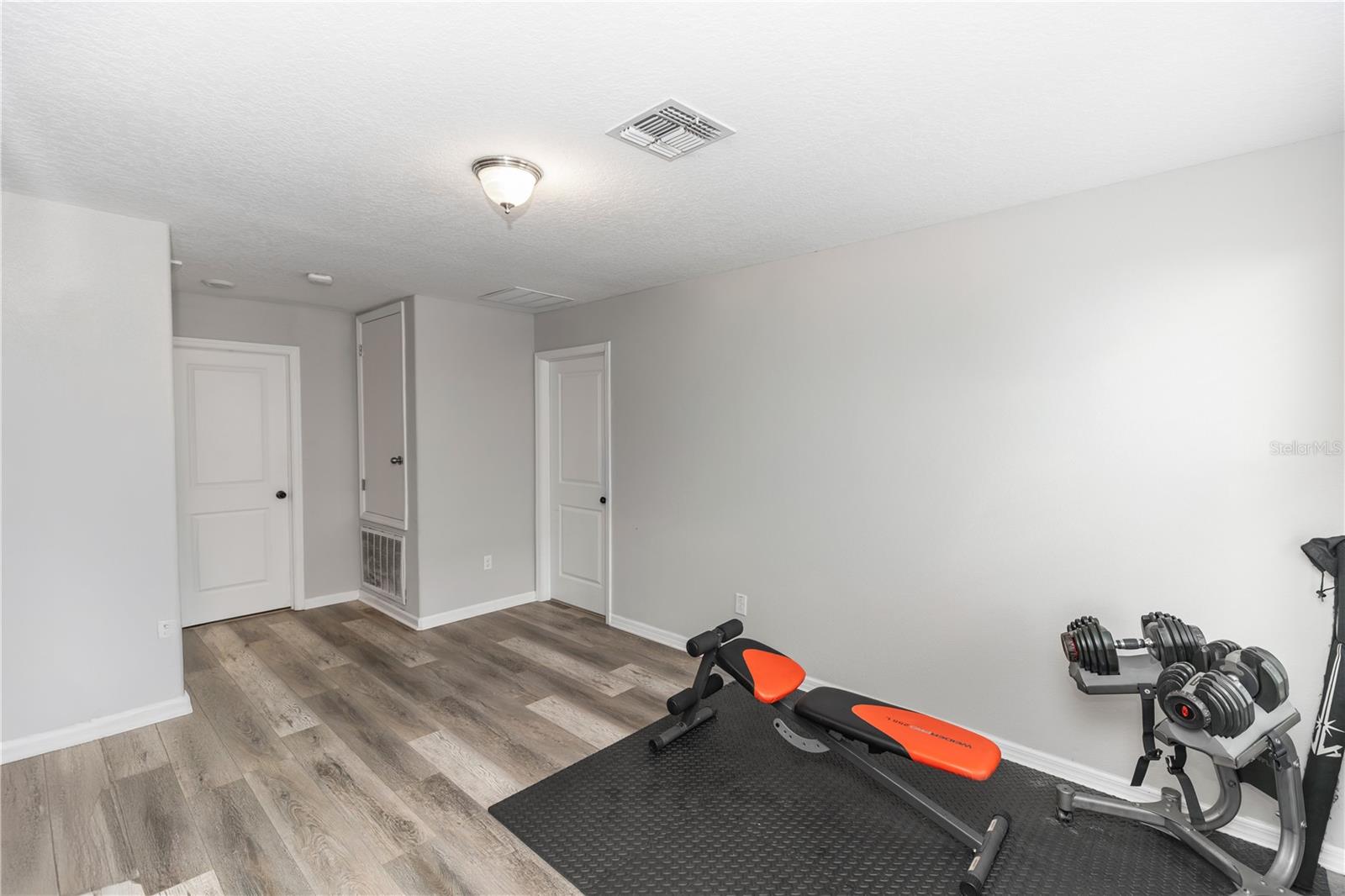 Listing photo id 9 for 7412 Pearly Everlasting Avenue
