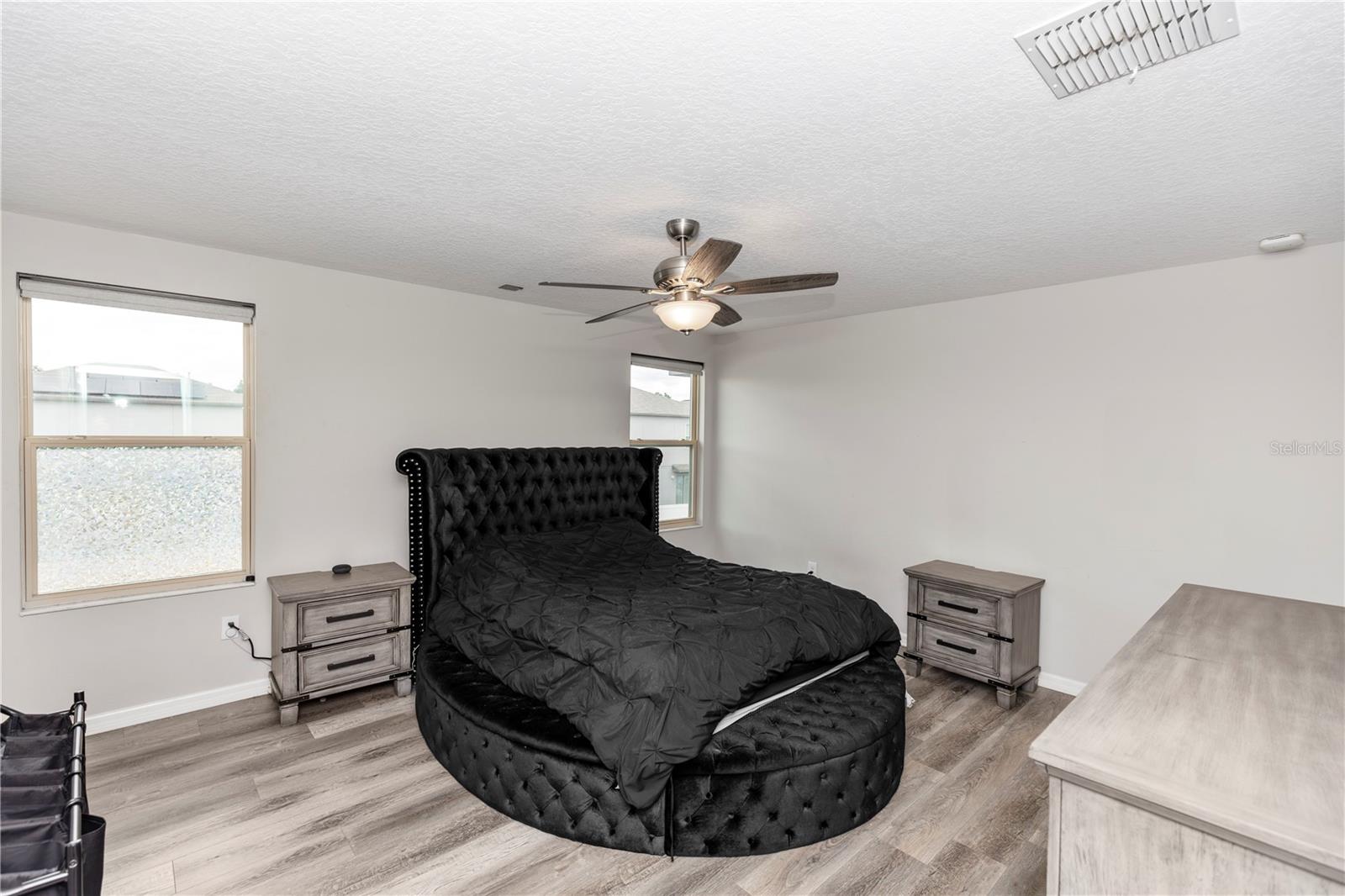 Listing photo id 10 for 7412 Pearly Everlasting Avenue