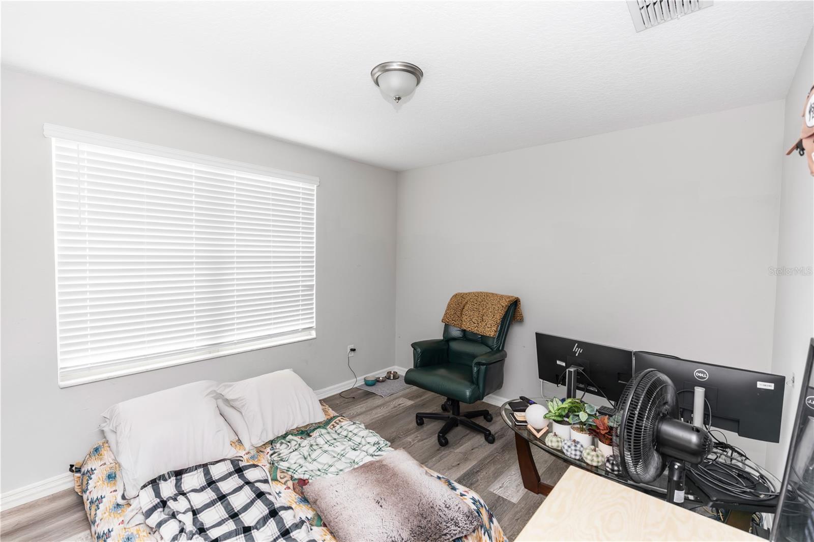 Listing photo id 18 for 7412 Pearly Everlasting Avenue