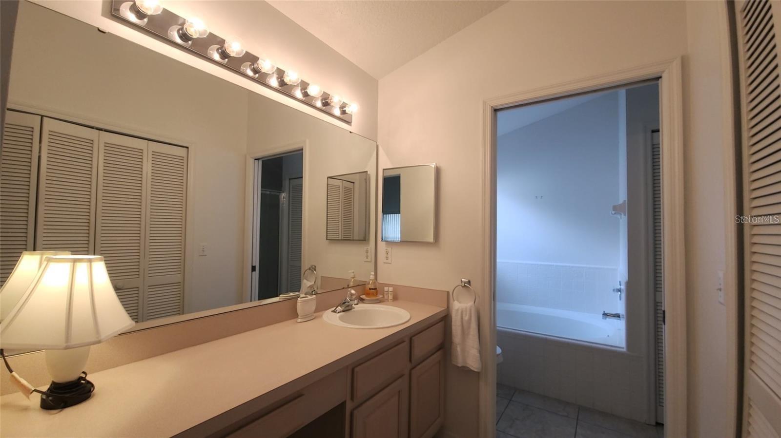 Image 8 of 14 For 2598 Chatham Circle