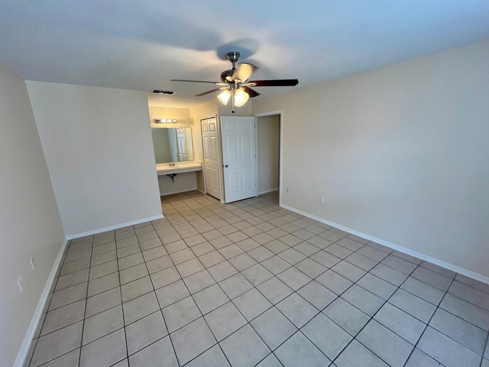 Image 7 of 11 For 2332 Prime Circle B