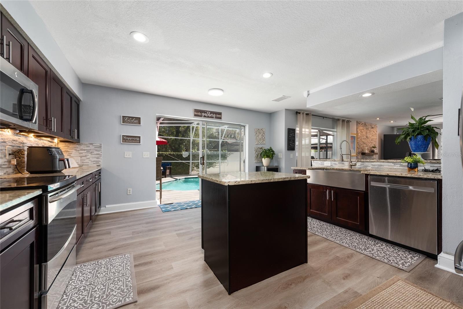 Image 14 of 36 For 13129 Cog Hill Way