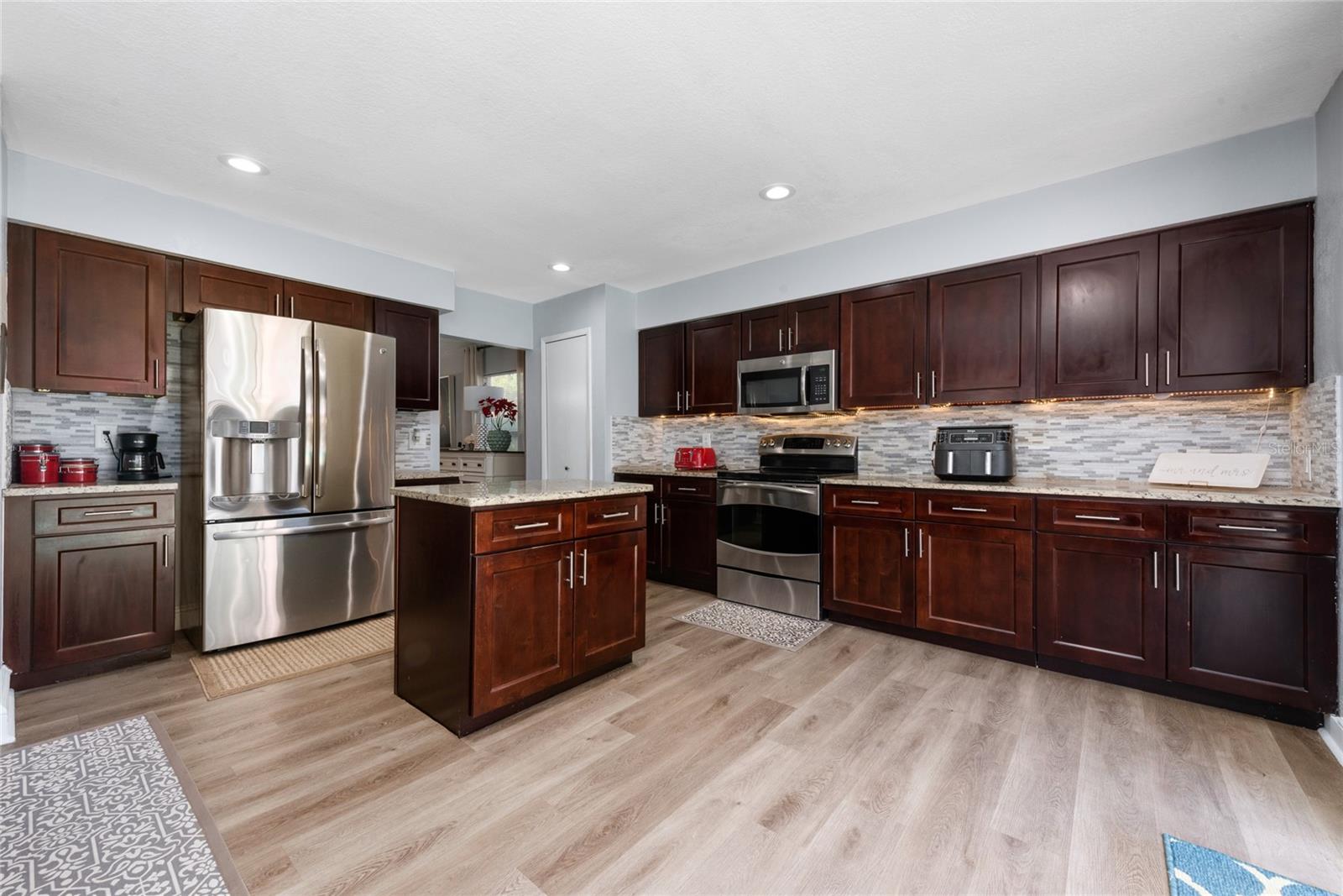 Image 15 of 36 For 13129 Cog Hill Way