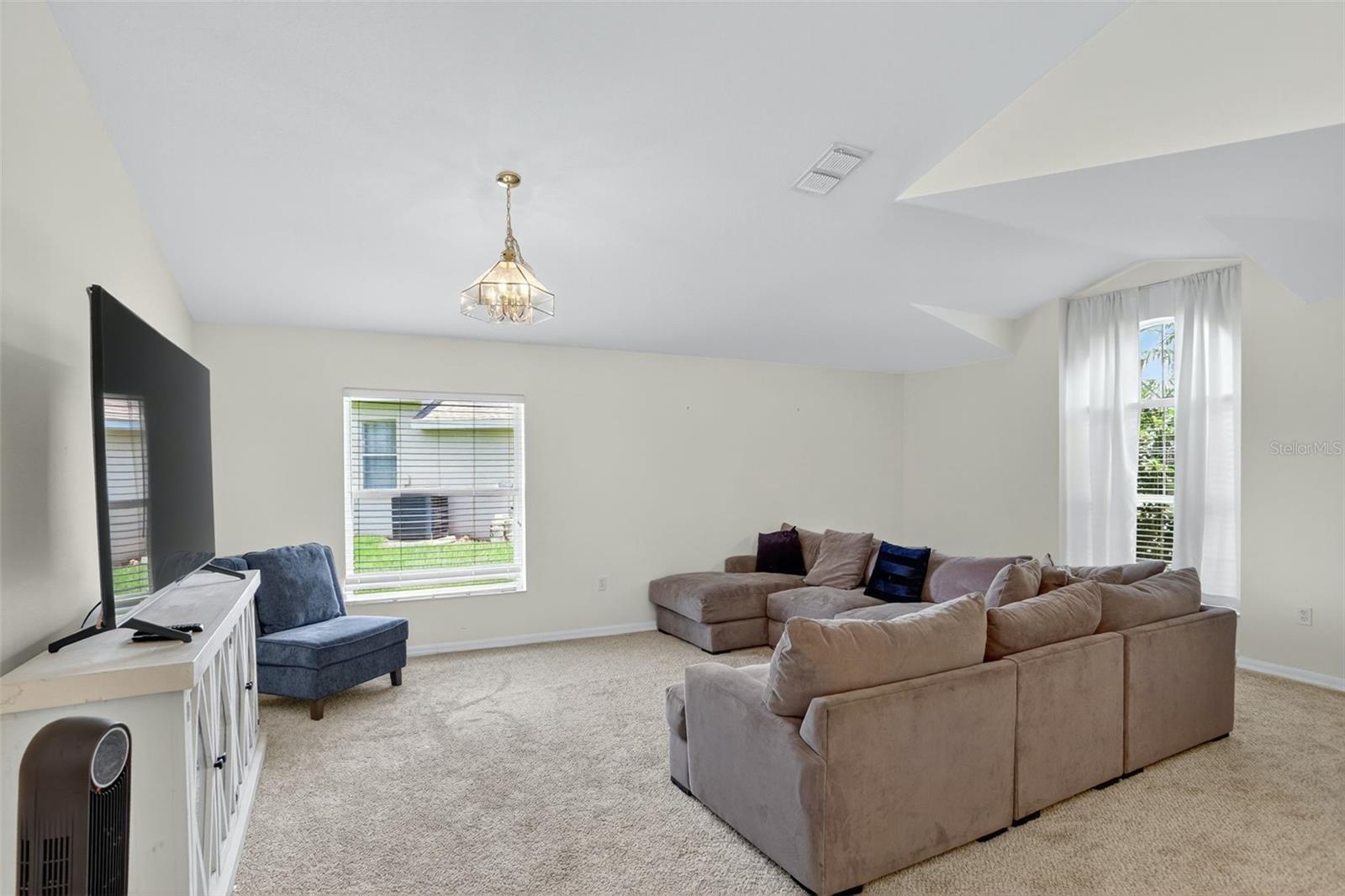 Image 16 of 47 For 2612 Keswick Court