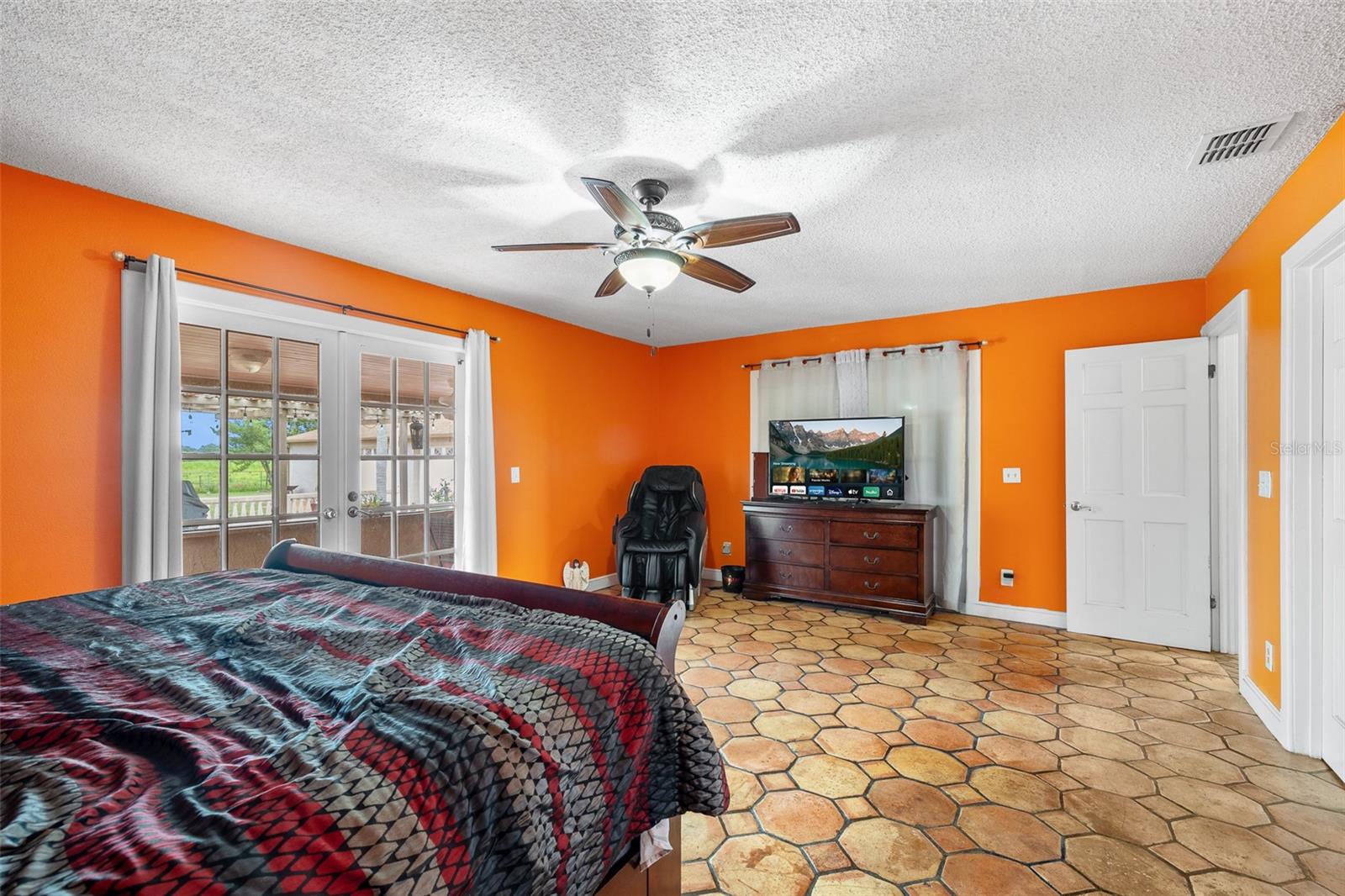 Image 32 of 53 For 2695 Hilliard Court
