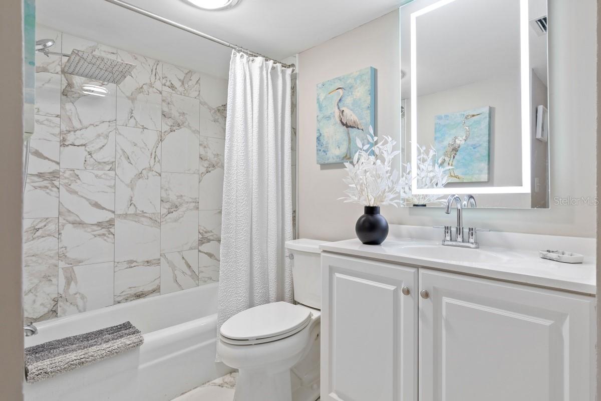 Image 12 of 22 For 10365 Paridise Blvd  21