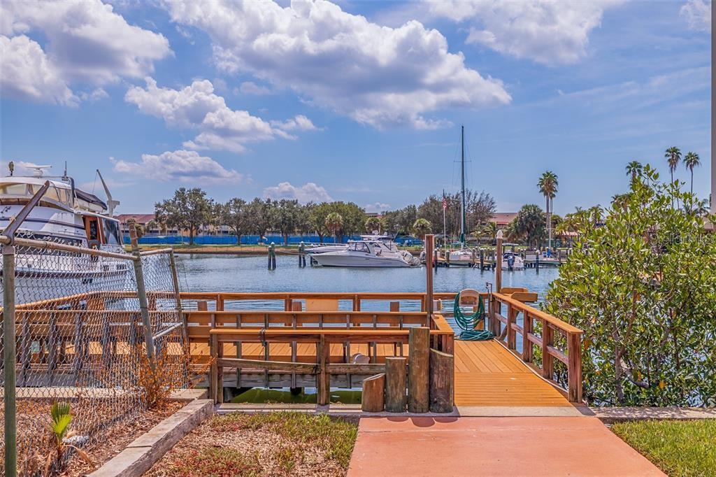 Image 19 of 22 For 10365 Paridise Blvd  21