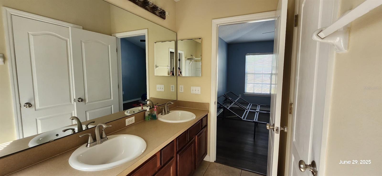 Image 20 of 38 For 7110 Red Lantern Drive 23
