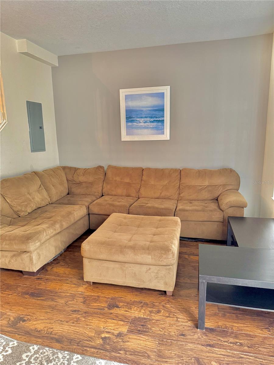 Image 4 of 12 For 1150 Beach Circle