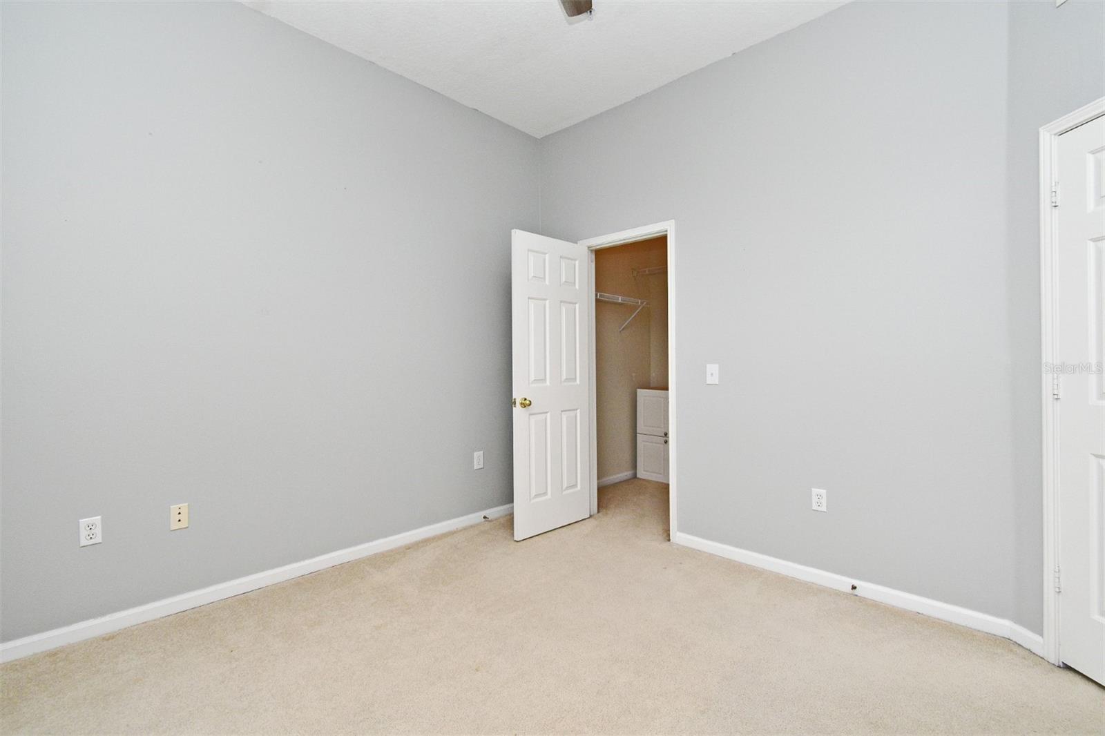Image 30 of 46 For 267 Goldenrain Drive 30