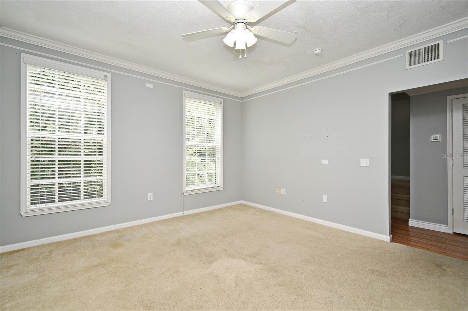 Image 34 of 46 For 267 Goldenrain Drive 30