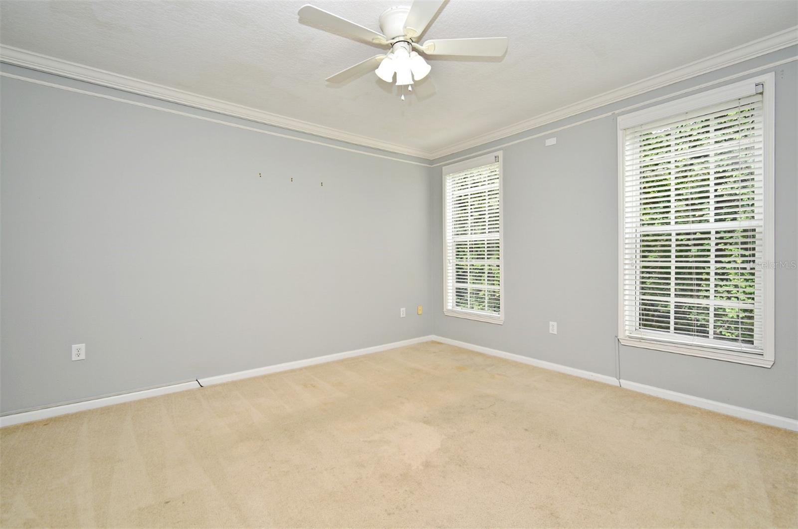 Image 35 of 46 For 267 Goldenrain Drive 30