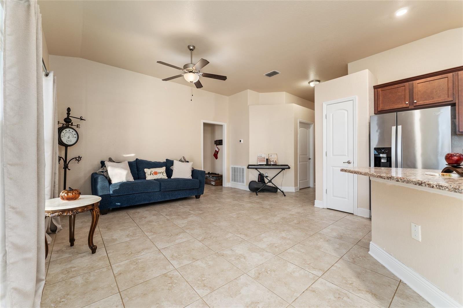 Image 36 of 40 For 1383 Buckeye Trace Boulevard
