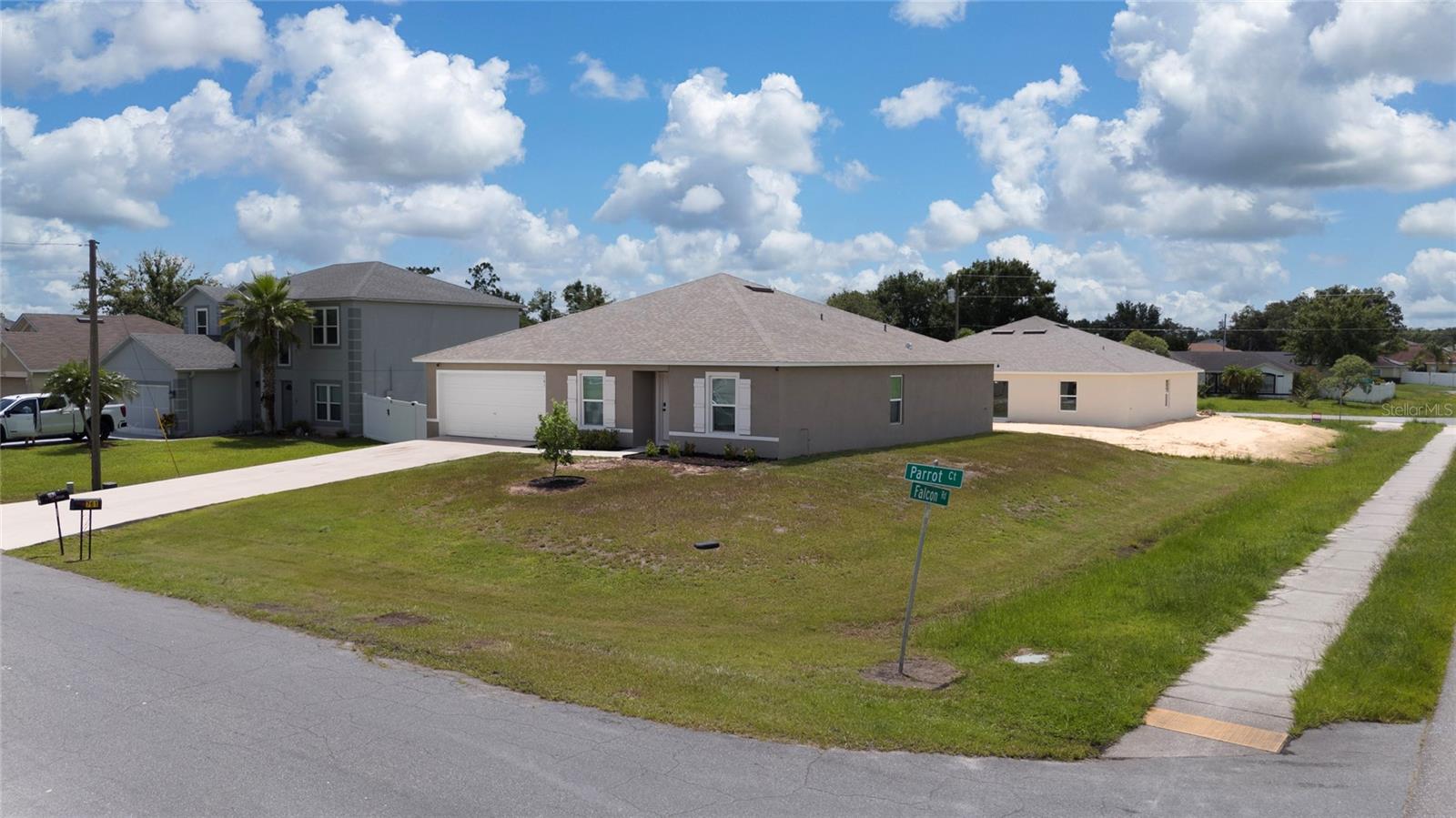 Image 3 of 32 For 761 Parrot Court
