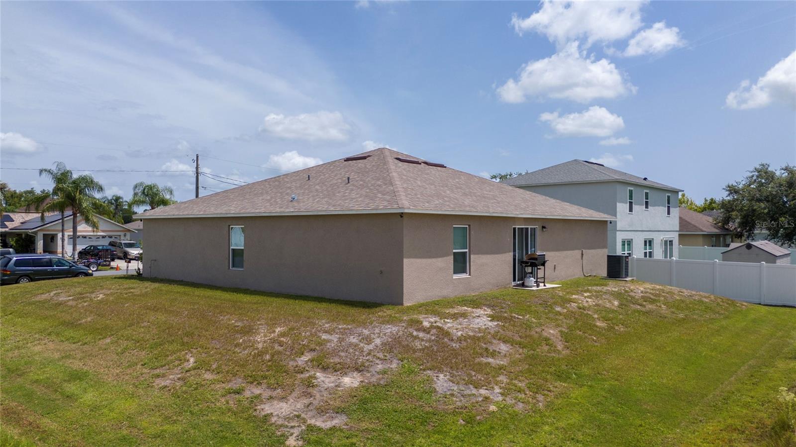 Image 5 of 32 For 761 Parrot Court