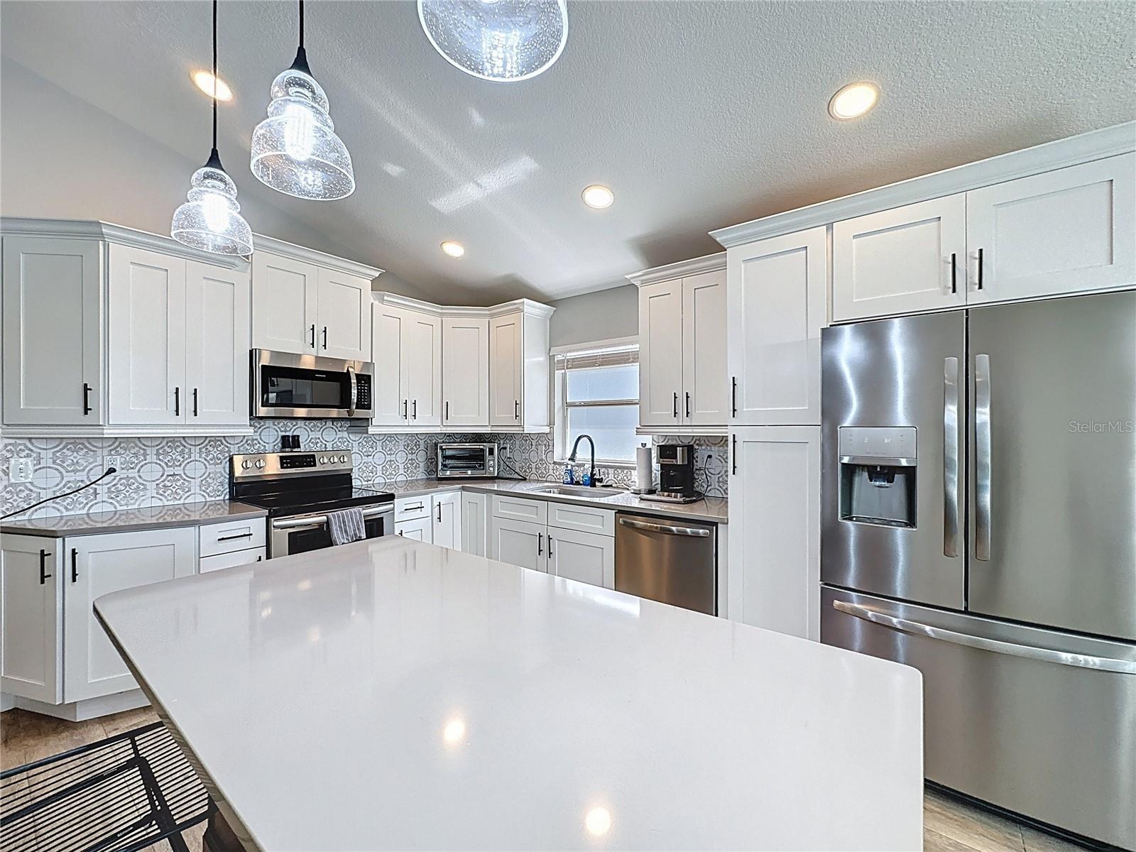 Image 15 of 87 For 2177 Mallory Circle