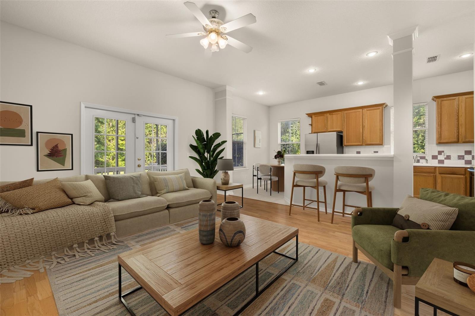 Image 10 of 46 For 900 Greenlawn Street