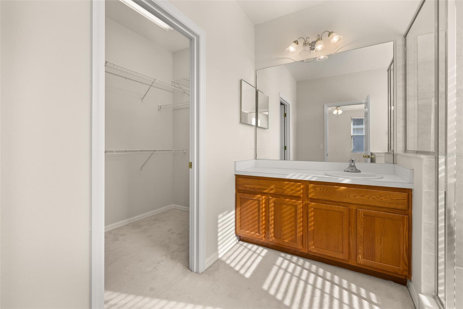 Image 31 of 46 For 900 Greenlawn Street