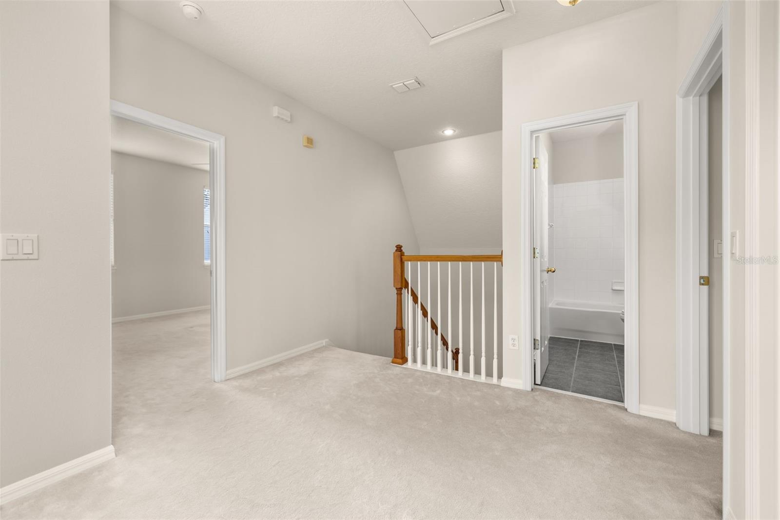 Image 36 of 46 For 900 Greenlawn Street