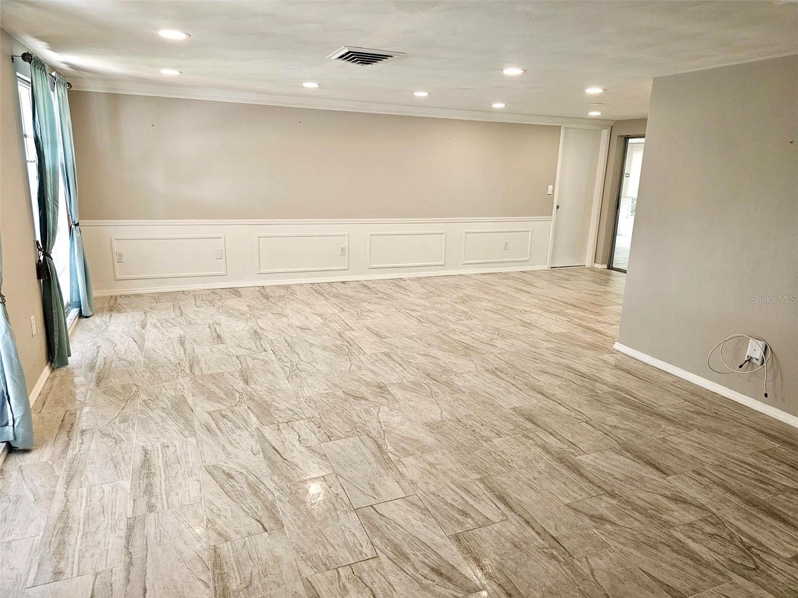 Image 4 of 23 For 12215 Cobble Stone Drive